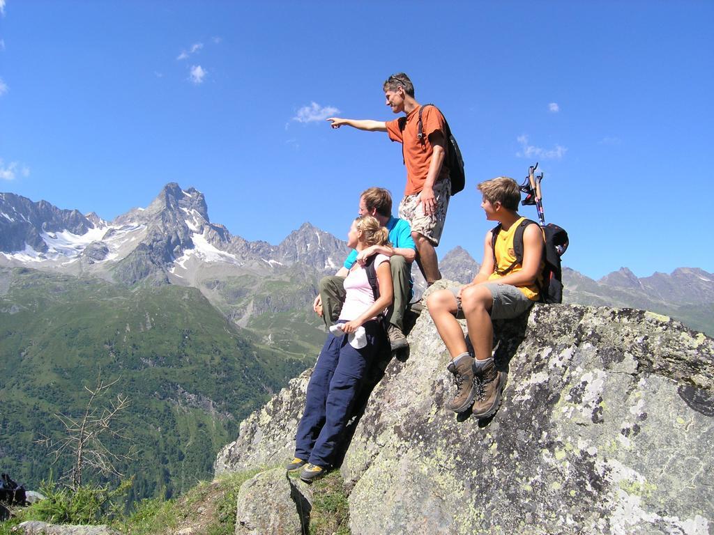 Wellnesshuettendorf Wiese Sankt Leonhard im Pitztal Ngoại thất bức ảnh