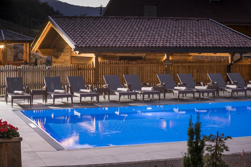 Wellnesshuettendorf Wiese Sankt Leonhard im Pitztal Ngoại thất bức ảnh